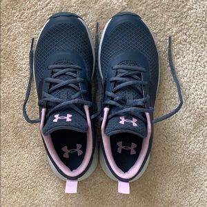 Under Armour Sneakers